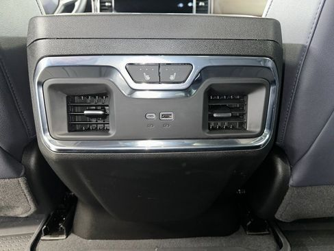 Certified 2024 Chevrolet Silverado 1500 High Country w/ Technology Package image 23