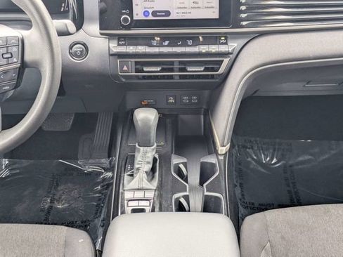 Used 2025 Toyota Camry LE image 19