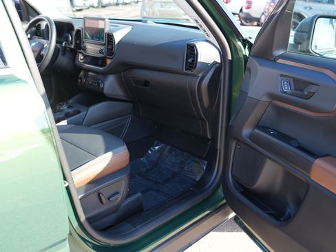 Used 2023 Ford Bronco Sport Outer Banks w/ Tech Package image 32