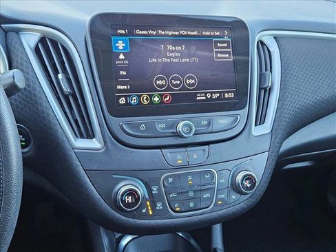 Used 2024 Chevrolet Malibu LT image 13