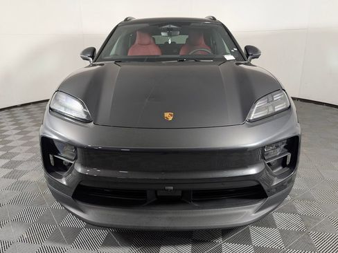 New 2026 Porsche Macan 4 Electric image 11