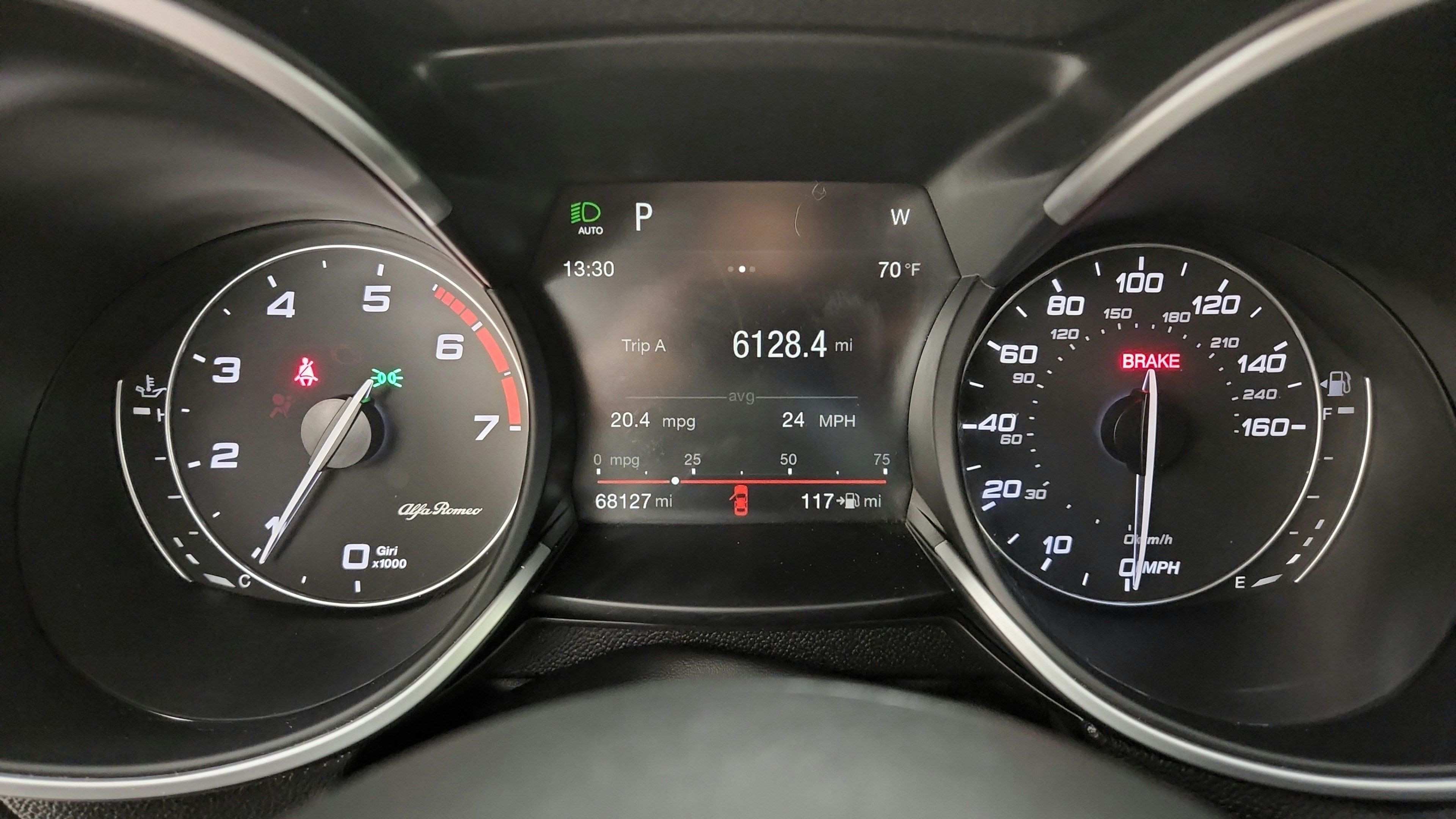 Used 2018 Alfa Romeo Stelvio Ti AWD/4WD image 17