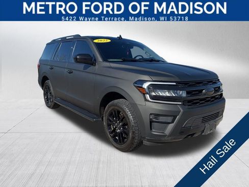 Used 2022 Ford Expedition XLT AWD/4WD image 2