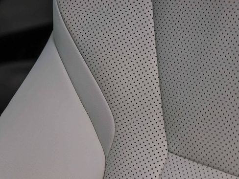 Certified 2025 Lexus LX 700h Luxury AWD/4WD image 27