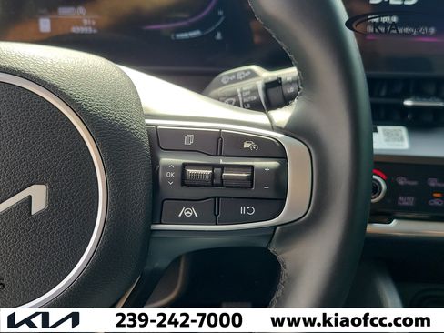 Certified 2023 Kia Sportage EX FWD image 24