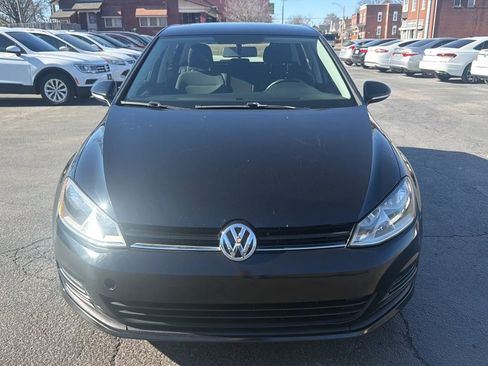 Used 2016 Volkswagen Golf S image 2