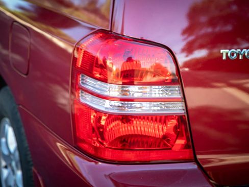 Used 2002 Toyota Highlander Limited image 22