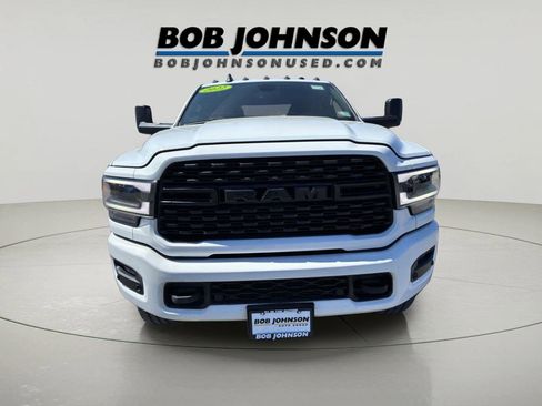 Used 2022 RAM 3500 Big Horn w/ Level C Equiment Group AWD/4WD image 8