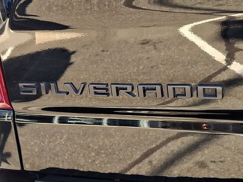 Used 2021 Chevrolet Silverado 1500 RST image 30