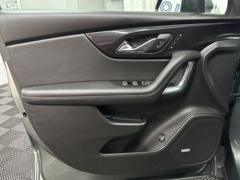 Used 2020 Chevrolet Blazer Premier w/ Driver Confidence II Package image 17