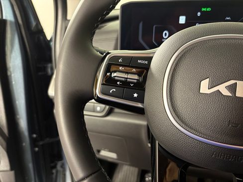 New 2026 Kia Carnival SX FWD image 20
