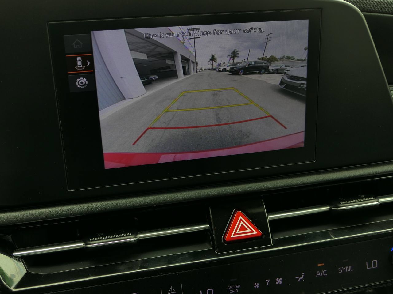 Used 2023 Kia Niro LX FWD image 20
