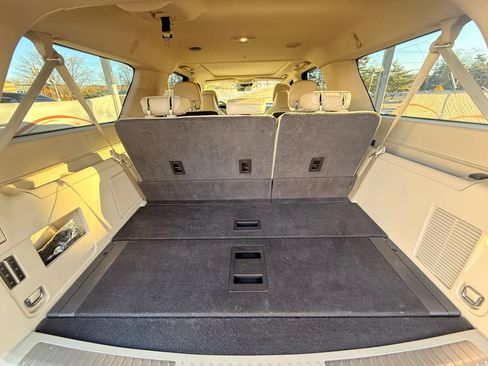 Used 2018 Lincoln Navigator L Reserve w/ Technology Package image 22