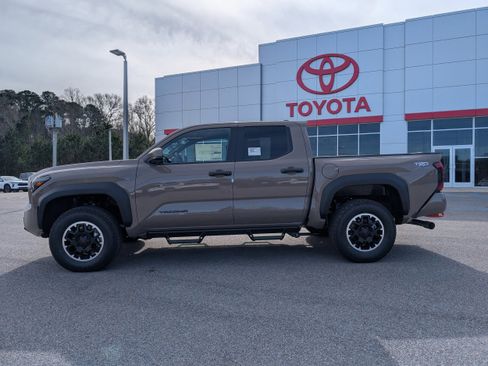 New 2026 Toyota Tacoma TRD Off-Road image 2