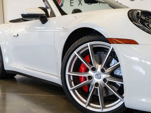 Used 2020 Porsche 911 Carrera S RWD image 35