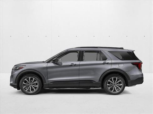New 2026 Ford Explorer ST-Line image 3