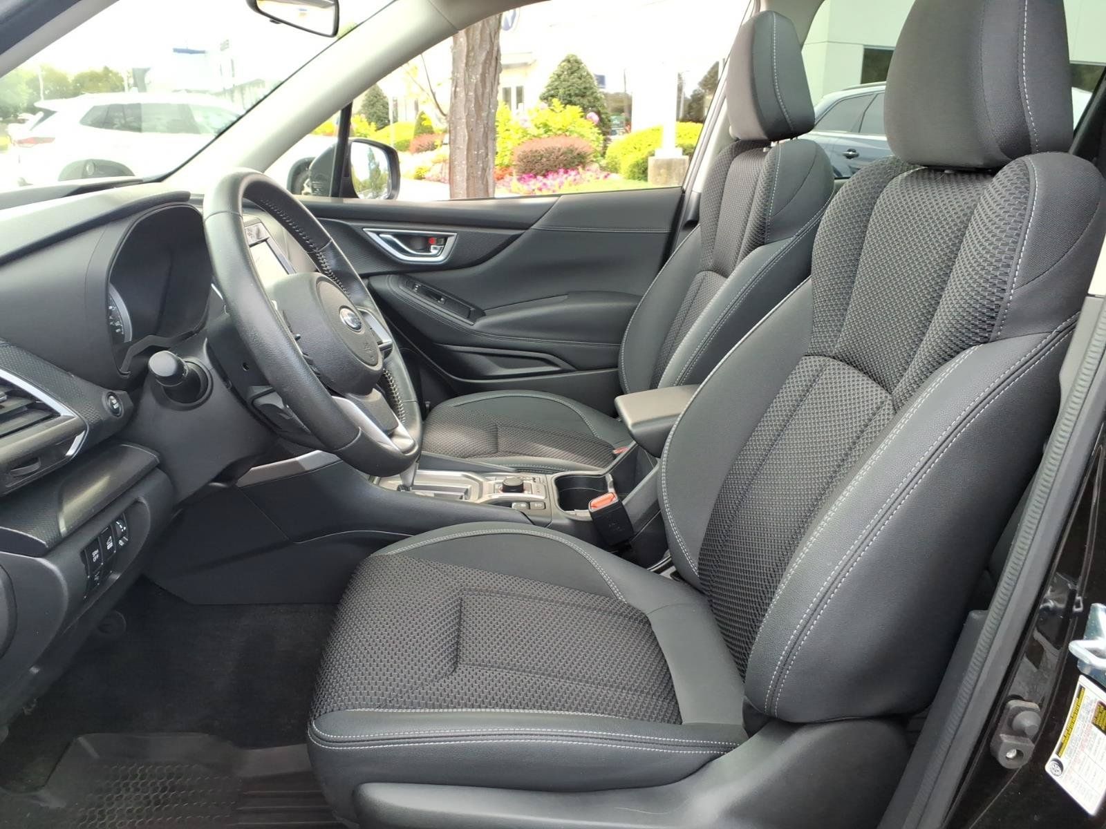 Used 2023 Subaru Forester Premium AWD/4WD image 18