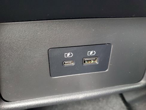 Certified 2021 Nissan Rogue SV image 14