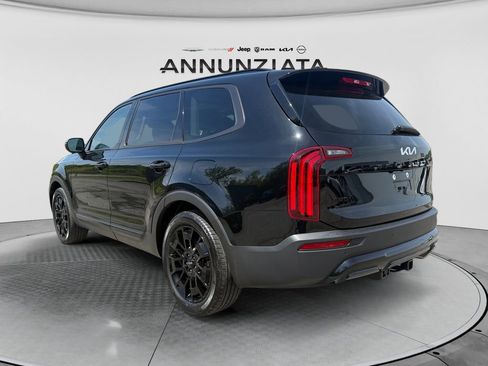 Certified 2022 Kia Telluride EX w/ EX Premium Package AWD/4WD image 3