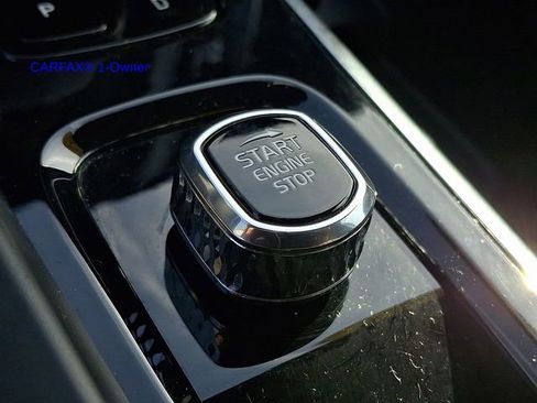 Certified 2023 Volvo XC60 B5 Plus w/ Climate Package image 25