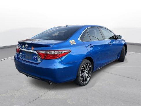 Used 2016 Toyota Camry SE image 7