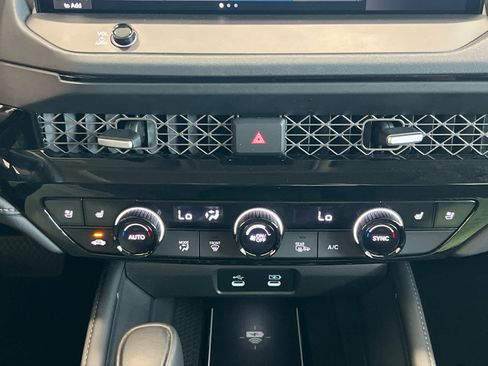 Used 2025 Honda Accord Touring image 29