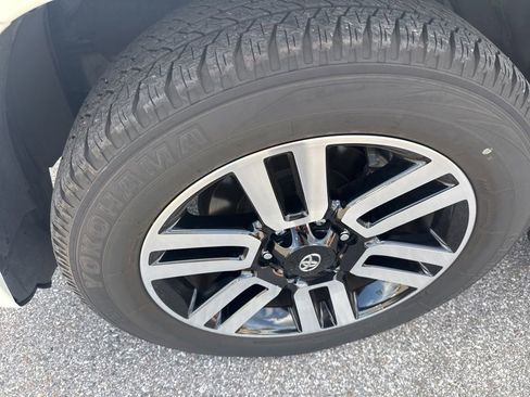 Used 2023 Toyota 4Runner Limited RWD image 8