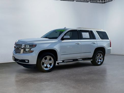 Used 2018 Chevrolet Tahoe LT w/ LT Signature Package AWD/4WD image 7