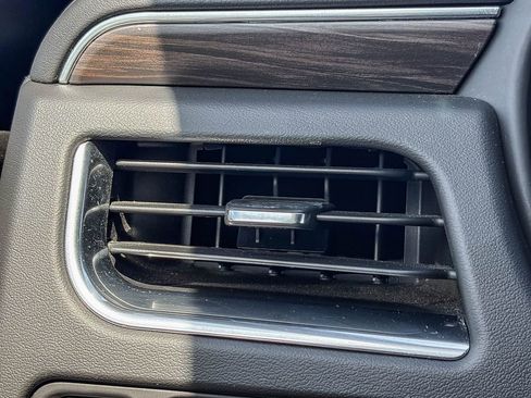 Used 2021 Chevrolet Tahoe Z71 image 46