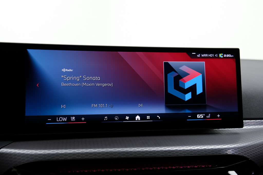Used 2025 BMW M440i Coupe w/ Premium Package RWD image 37