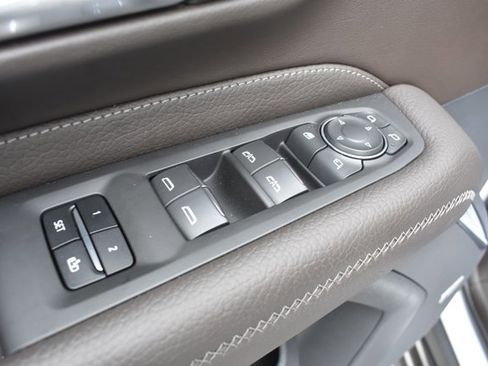 Used 2022 GMC Yukon Denali image 13