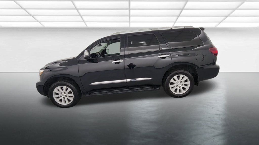 Used 2019 Toyota Sequoia Platinum AWD/4WD image 5