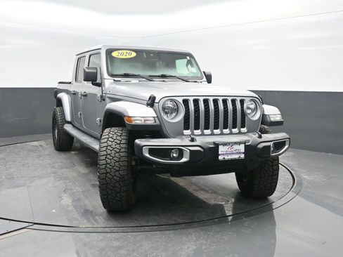Used 2020 Jeep Gladiator Overland image 38