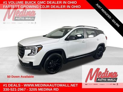 Used 2024 GMC Terrain SLE w/ Driver Convenience Package