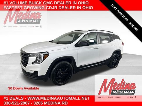Used 2024 GMC Terrain SLE w/ Driver Convenience Package AWD/4WD image 1
