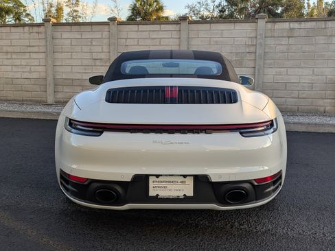 Certified 2021 Porsche 911 Carrera image 9