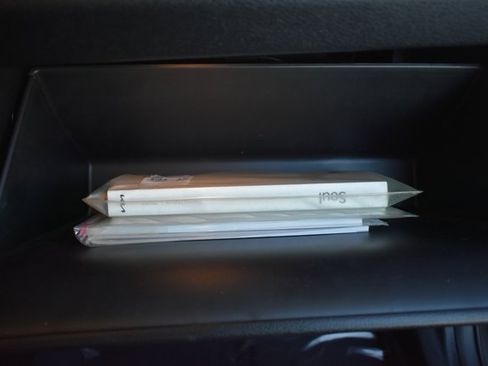 Used 2023 Kia Soul LX image 36