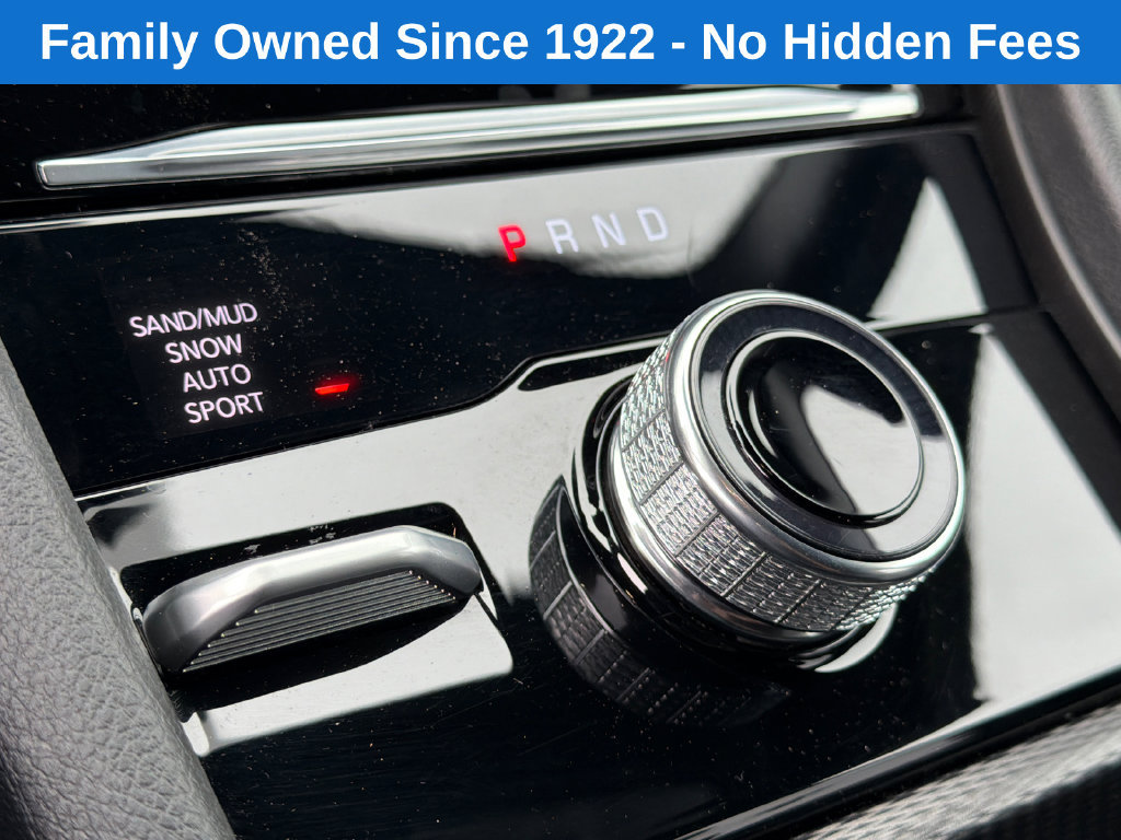 Used 2025 Jeep Grand Cherokee Limited w/ Luxury Tech Group II AWD/4WD image 31