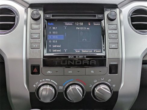 Used 2016 Toyota Tundra SR5 w/ SR5 Upgrade Package image 21