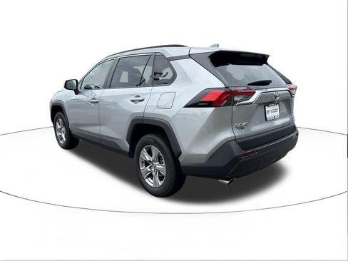 Used 2024 Toyota RAV4 XLE w/ Convenience Package FWD image 5