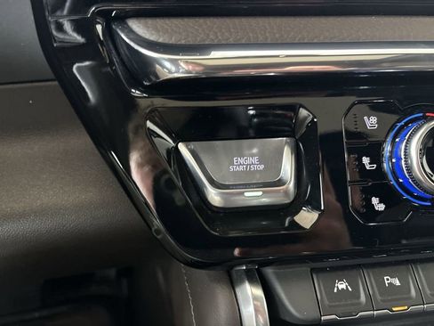 Certified 2025 GMC Sierra 1500 Denali w/ Denali Reserve Package image 17