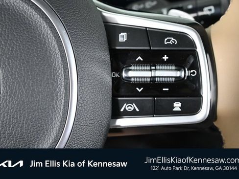 Certified 2024 Kia Sorento SX Prestige w/ Olive Brown Leather Package image 24