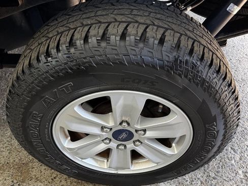 Used 2017 Ford F150 XL w/ Equipment Group 101A Mid RWD image 23