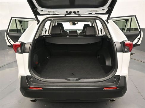 Used 2019 Toyota RAV4 XLE Premium w/ Advanced Technology Package image 16