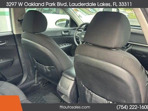 Used 2017 Kia Optima LX FWD image 52
