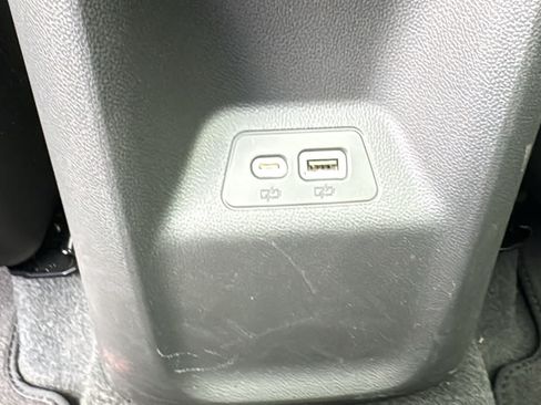 Used 2023 Buick Envision Essence w/ Sport Touring Package AWD/4WD image 30