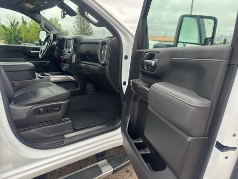 Used 2021 Chevrolet Silverado 2500 LTZ w/ LTZ Convenience Package AWD/4WD image 16