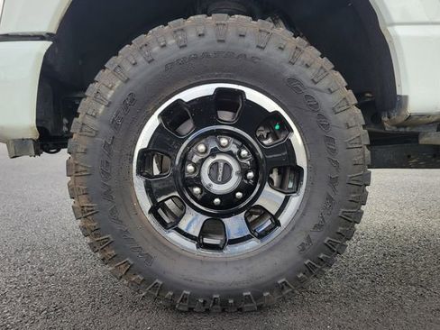 Used 2025 Ford F350 Platinum w/ Tremor Off-Road Package image 7