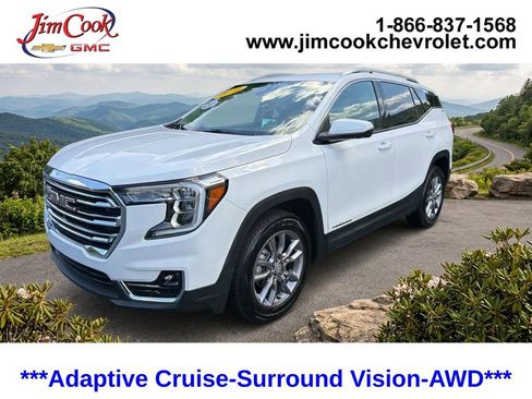 Used 2022 GMC Terrain SLT w/ Tech Package AWD/4WD image 1