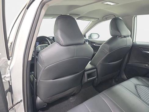 Certified 2024 Toyota Camry SE FWD image 10